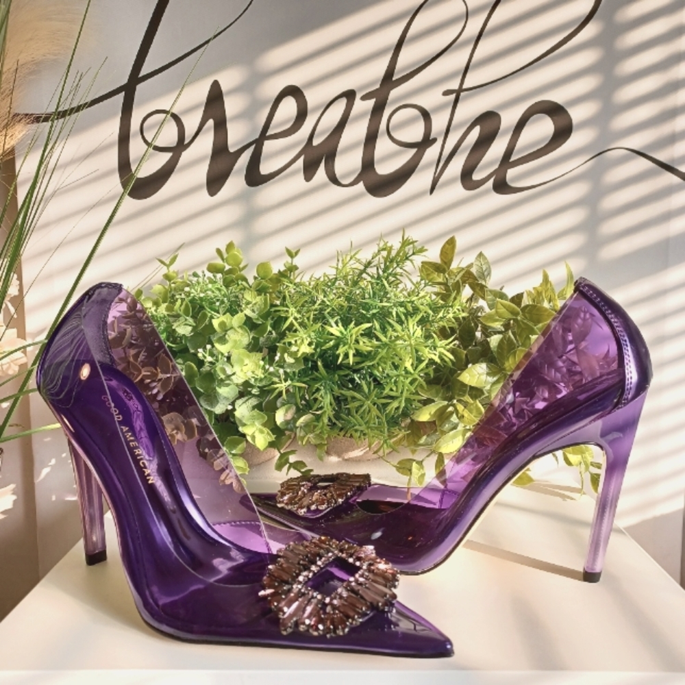 Good American Cinderella Lucite Pointed Toe Pumps - Picture 8 of 10